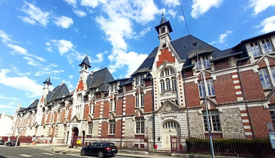 Appartement Hyper Centre De Montargis Kültér fotó